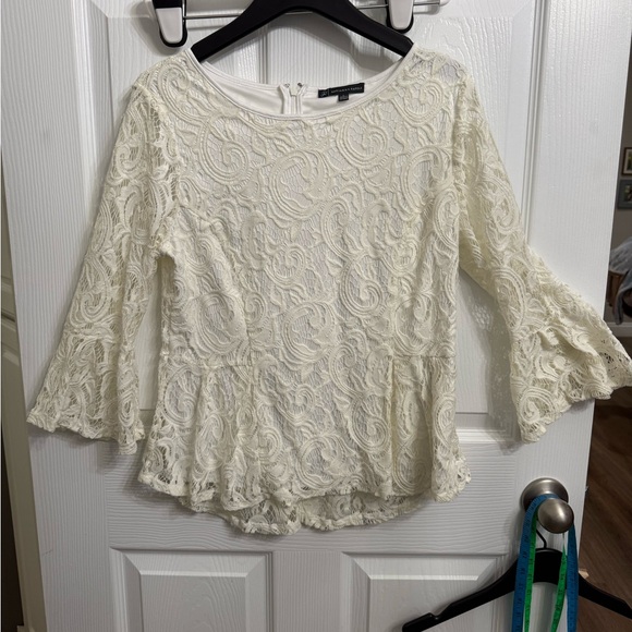 Adrianna Papell Ivory Lace Peplum Top Bell Sleeves Romantic Cottagecore Large - Picture 2 of 9